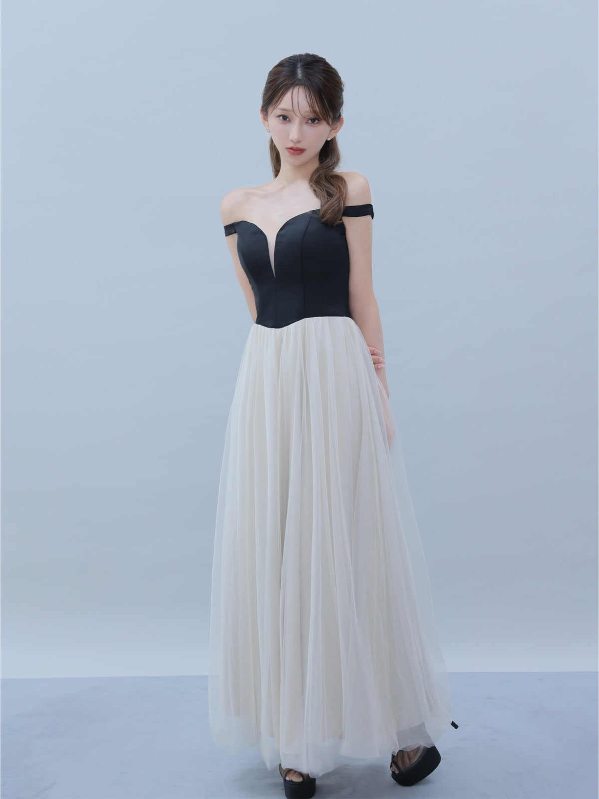 Sheer Veil Long Dress (anier4092)