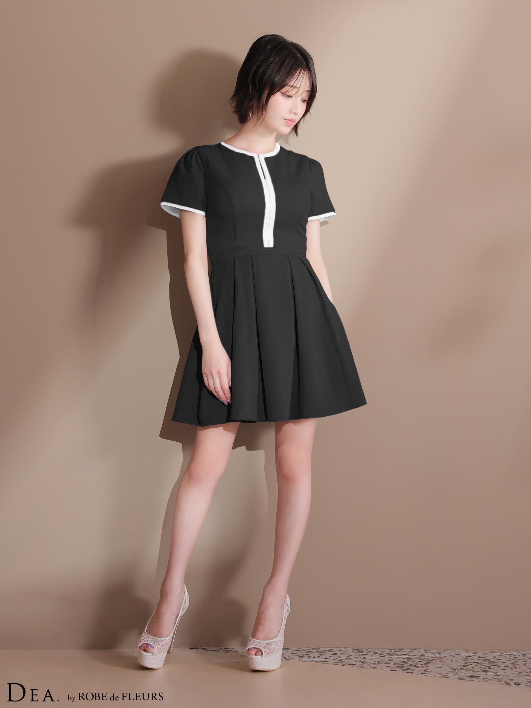 【XS～Lサイズあり】クラシカルフロントパイピングフレアミニキャバドレス(DE3357)