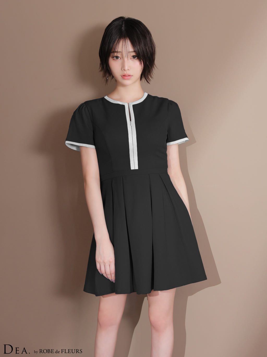 【XS～Lサイズあり】クラシカルフロントパイピングフレアミニキャバドレス(DE3357)