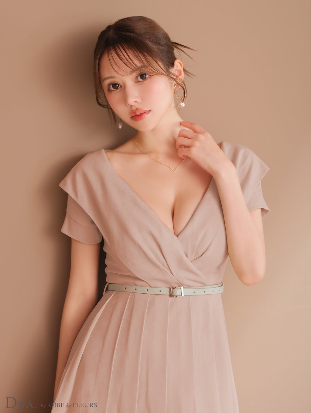 【XS～Lサイズあり】オフショルカットベルトフレアミニキャバドレス(DE3391)