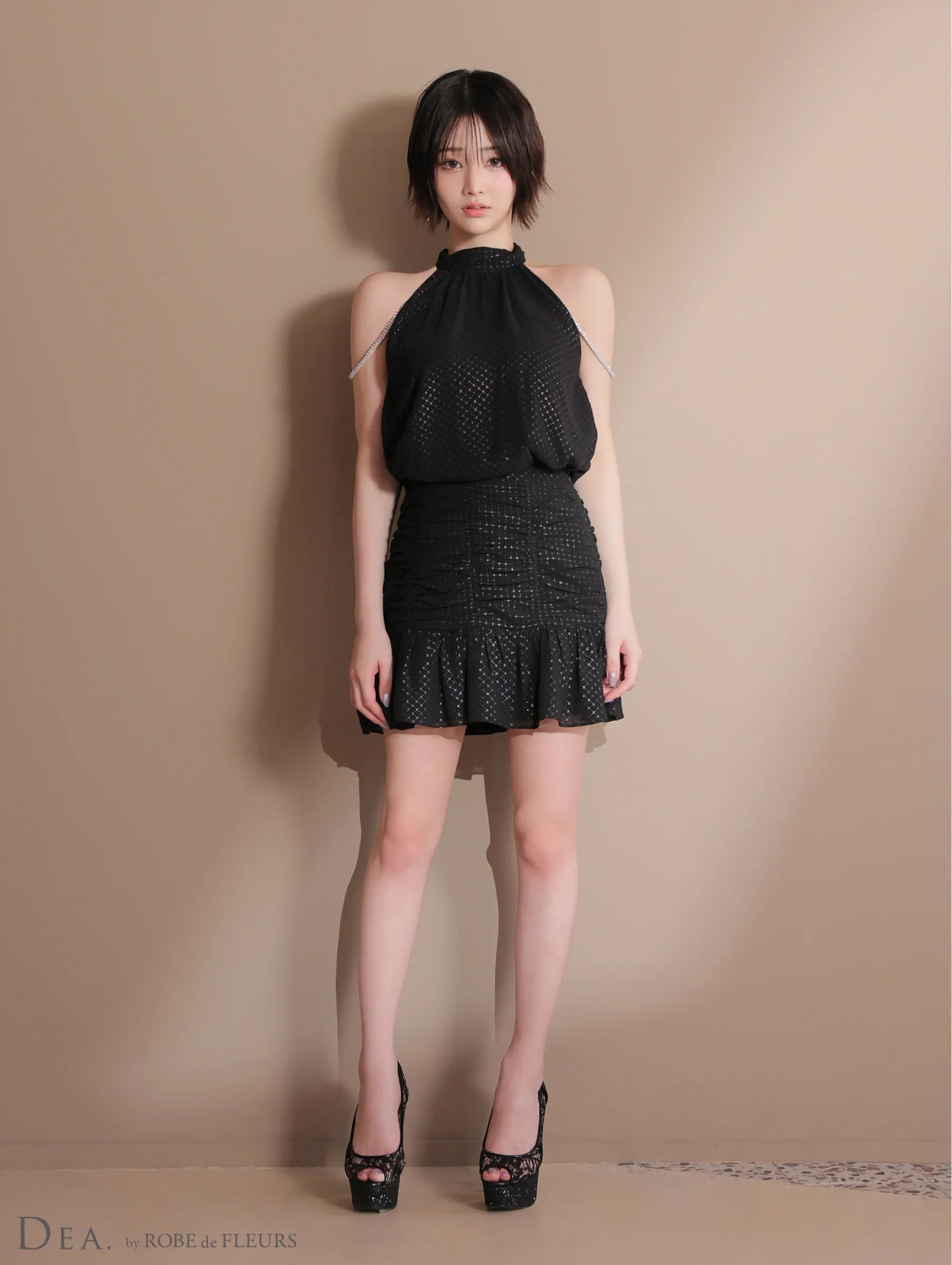 ドットシフォンホルターネックフレアミニキャバドレス(DE3392)