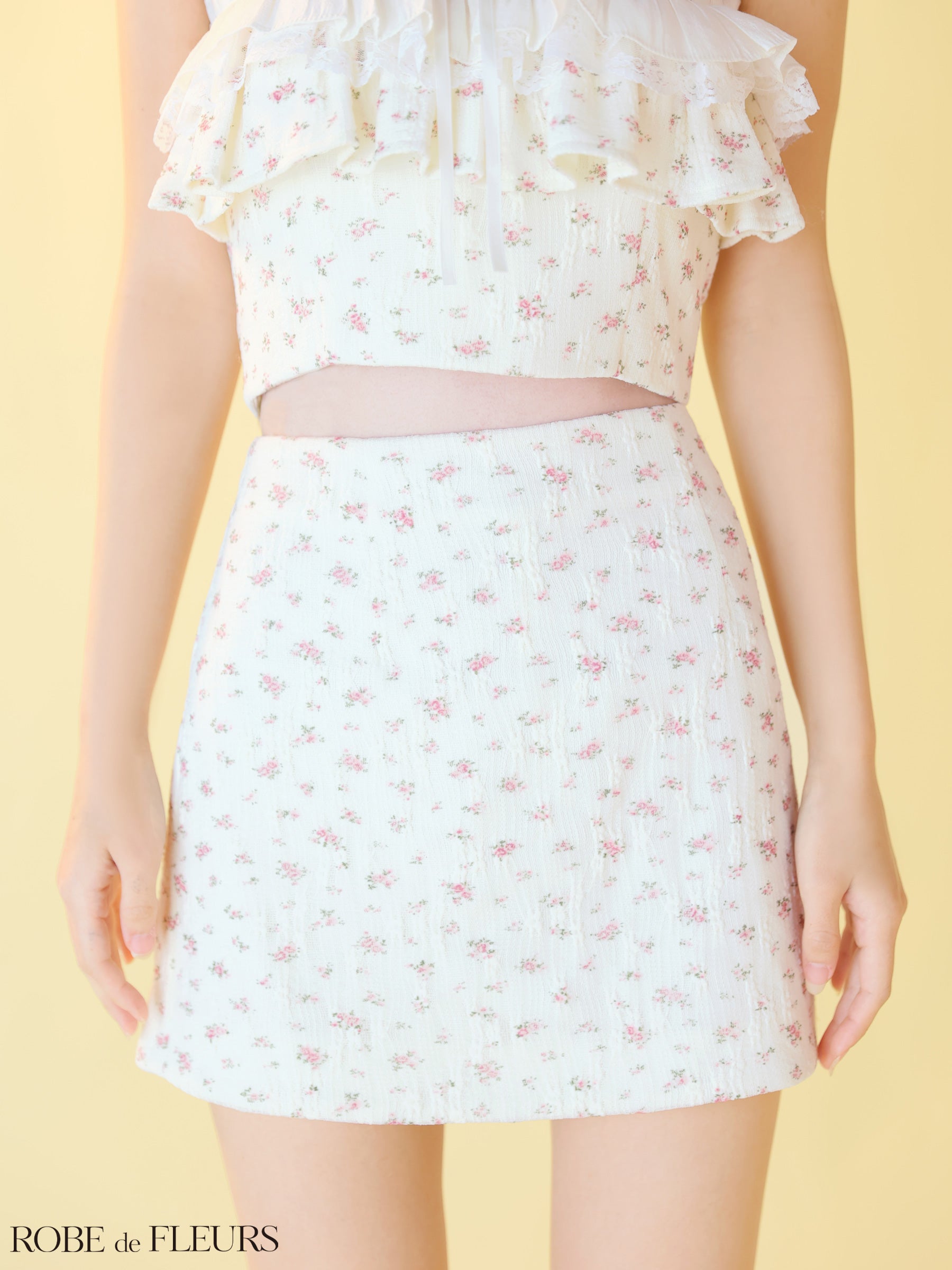 ★予約商品★【7月上旬頃入荷予定】【XSサイズあり】小花柄レースフリルセットアップミニキャバドレス (fm3495)