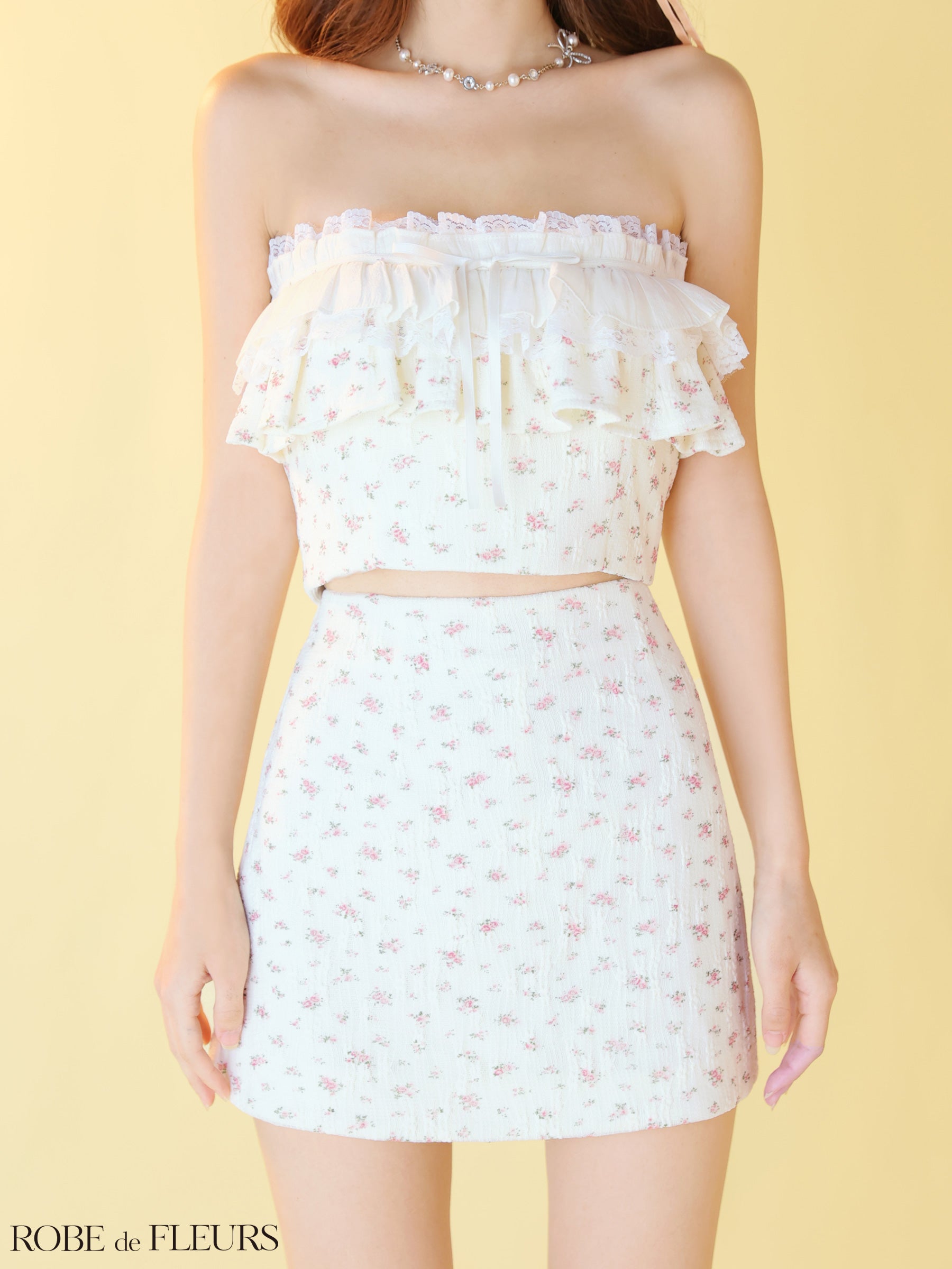 ★予約商品★【7月上旬頃入荷予定】【XSサイズあり】小花柄レースフリルセットアップミニキャバドレス (fm3495)
