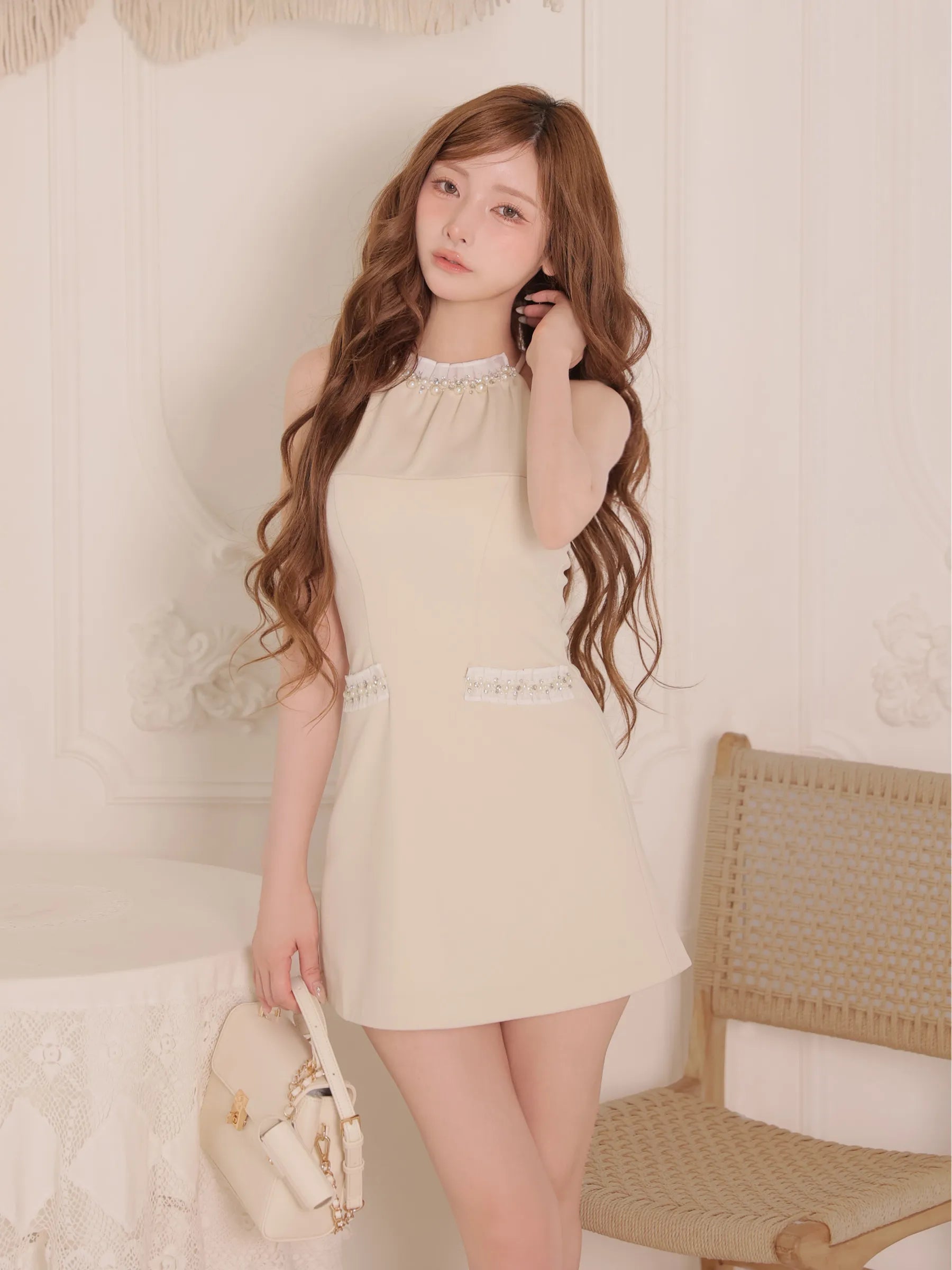 【予約】Glitter flannel halter pearl mini dress (anier4057)