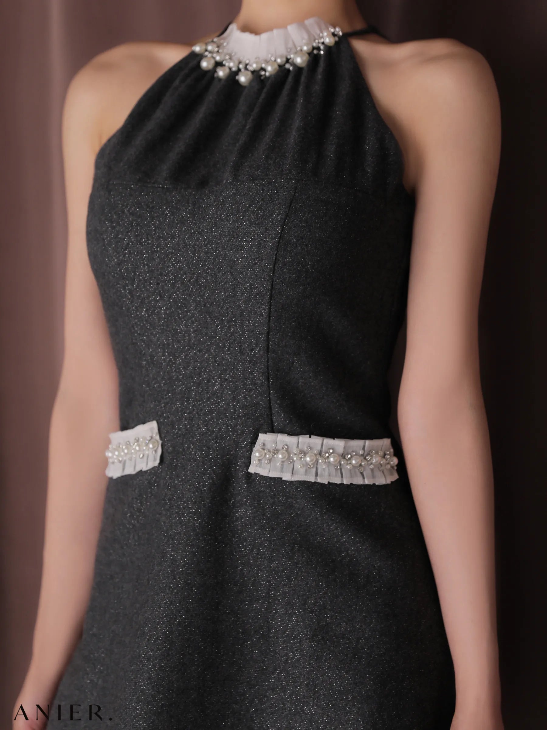 【予約】Glitter flannel halter pearl mini dress (anier4057)