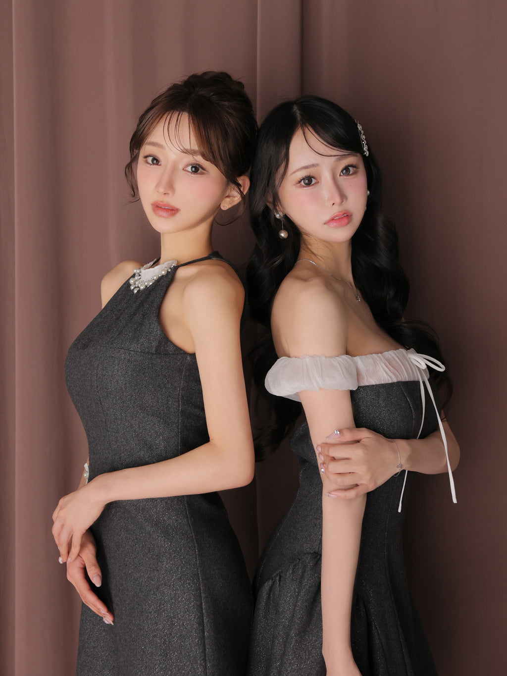 ★予約商品★【7月上旬頃入荷予定】【XSサイズあり】Glitter flannel off-the-shoulder mini dress (anier4058)