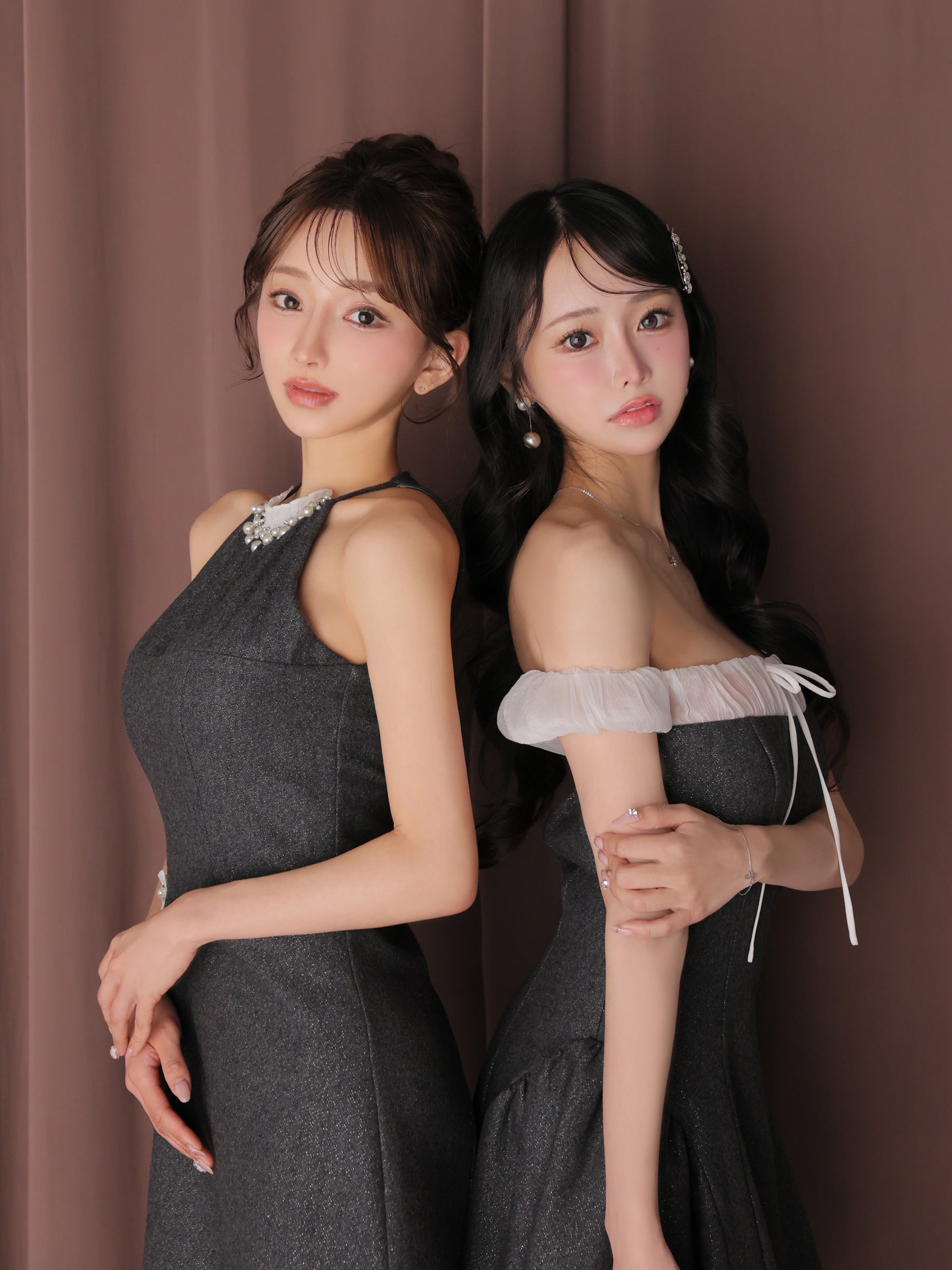 ★予約商品★【7月上旬頃入荷予定】【XSサイズあり】Glitter flannel off-the-shoulder mini dress (anier4058)