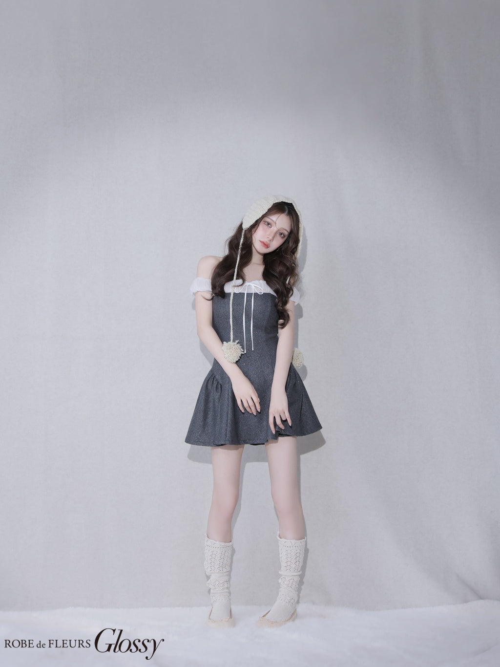 ★予約商品★【7月上旬頃入荷予定】【XSサイズあり】Glitter flannel off-the-shoulder mini dress (anier4058)