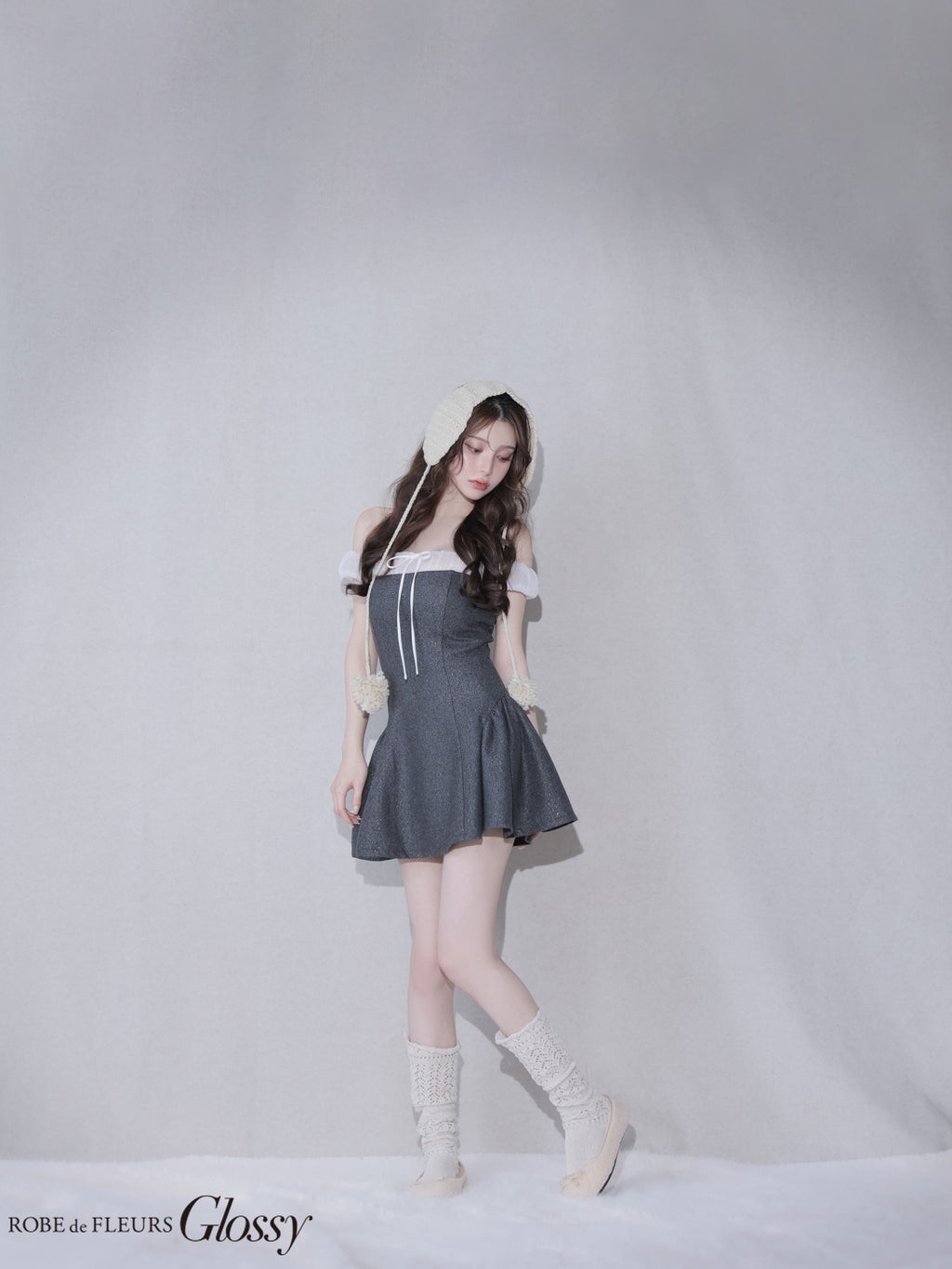 ★予約商品★【7月上旬頃入荷予定】【XSサイズあり】Glitter flannel off-the-shoulder mini dress (anier4058)