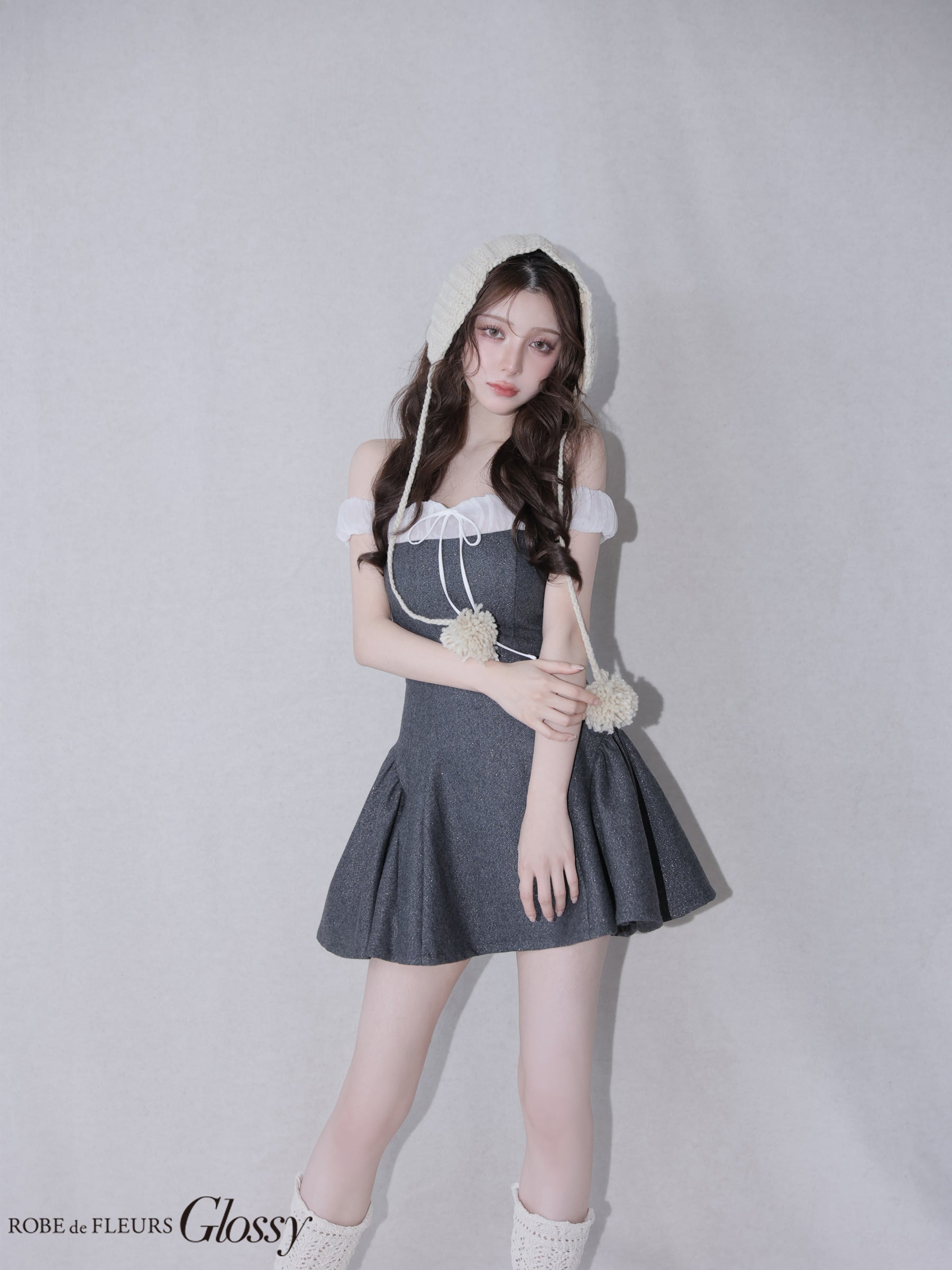 ★予約商品★【7月上旬頃入荷予定】【XSサイズあり】Glitter flannel off-the-shoulder mini dress (anier4058)