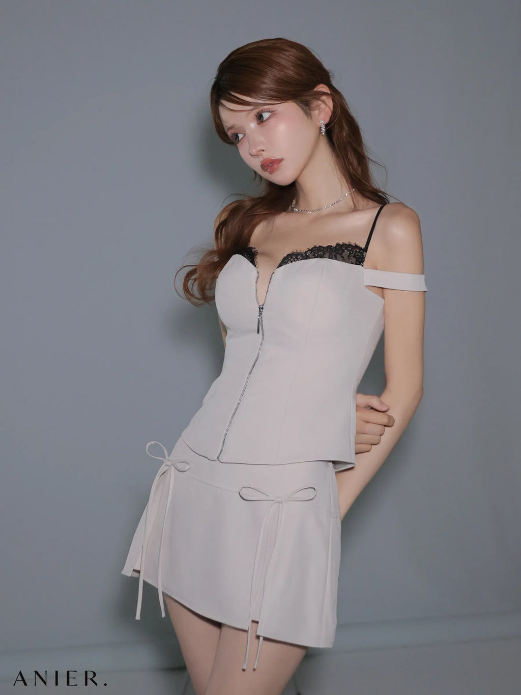 Bust lace layered two-piece mini dress (anier4060)