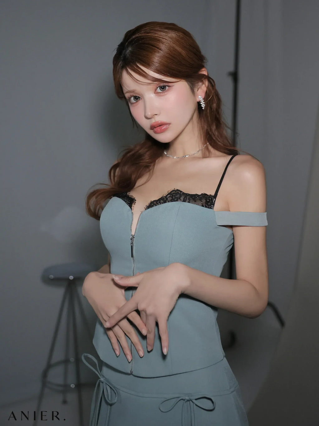 Bust lace layered two-piece mini dress (anier4060)