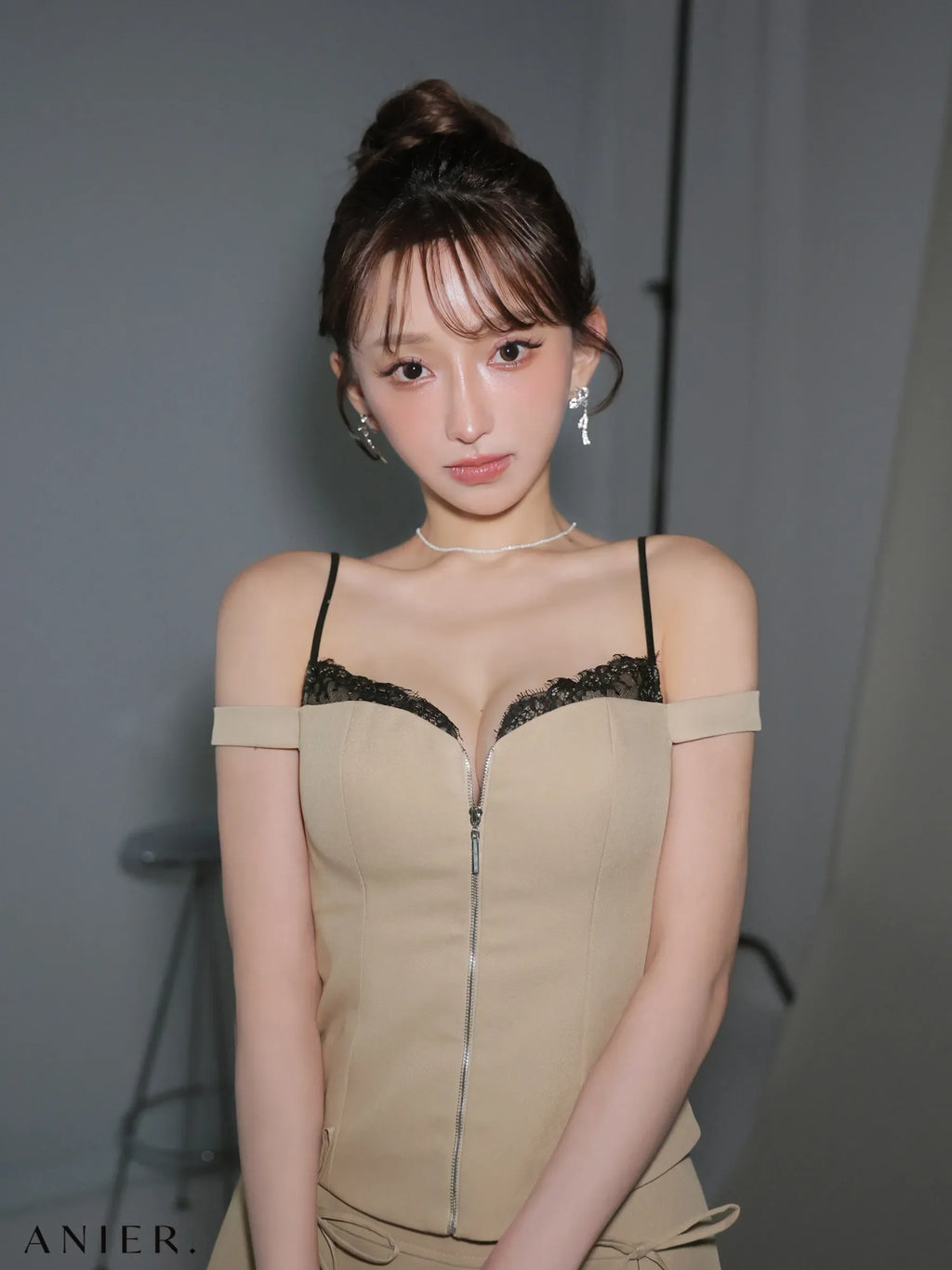 Bust lace layered two-piece mini dress (anier4060)