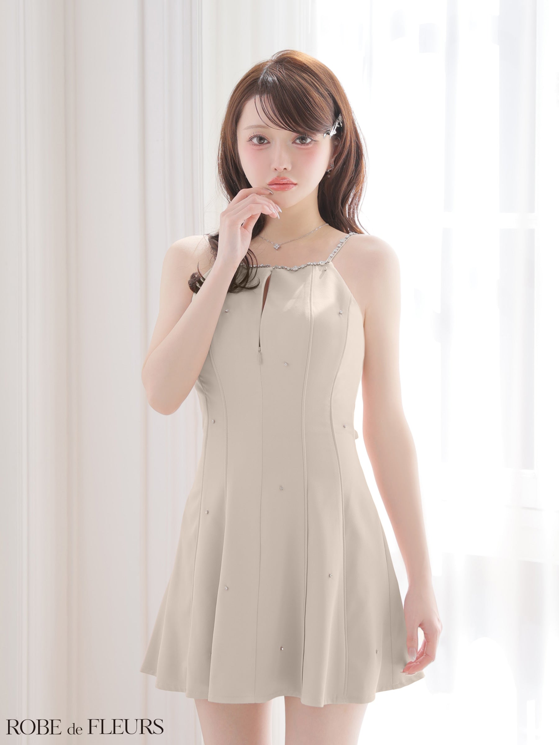 ★予約商品★【9月中旬頃入荷予定】【XSサイズあり】バックリボンビジューミニキャミキャバドレス (fm4174)