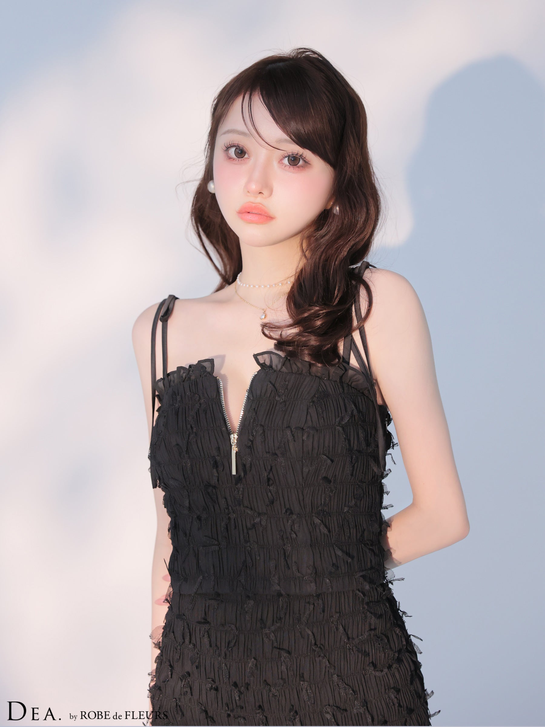 ★予約商品★【8月中旬頃入荷予定】立体チュールフロントジップタイトツーピースキャバドレス (DE4348)