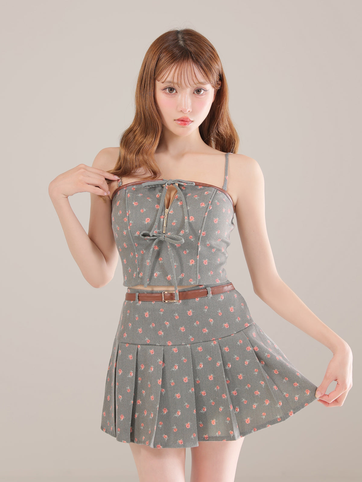 小花柄レザーパイピングプリーツセットアップミニキャバドレス (fm4355)