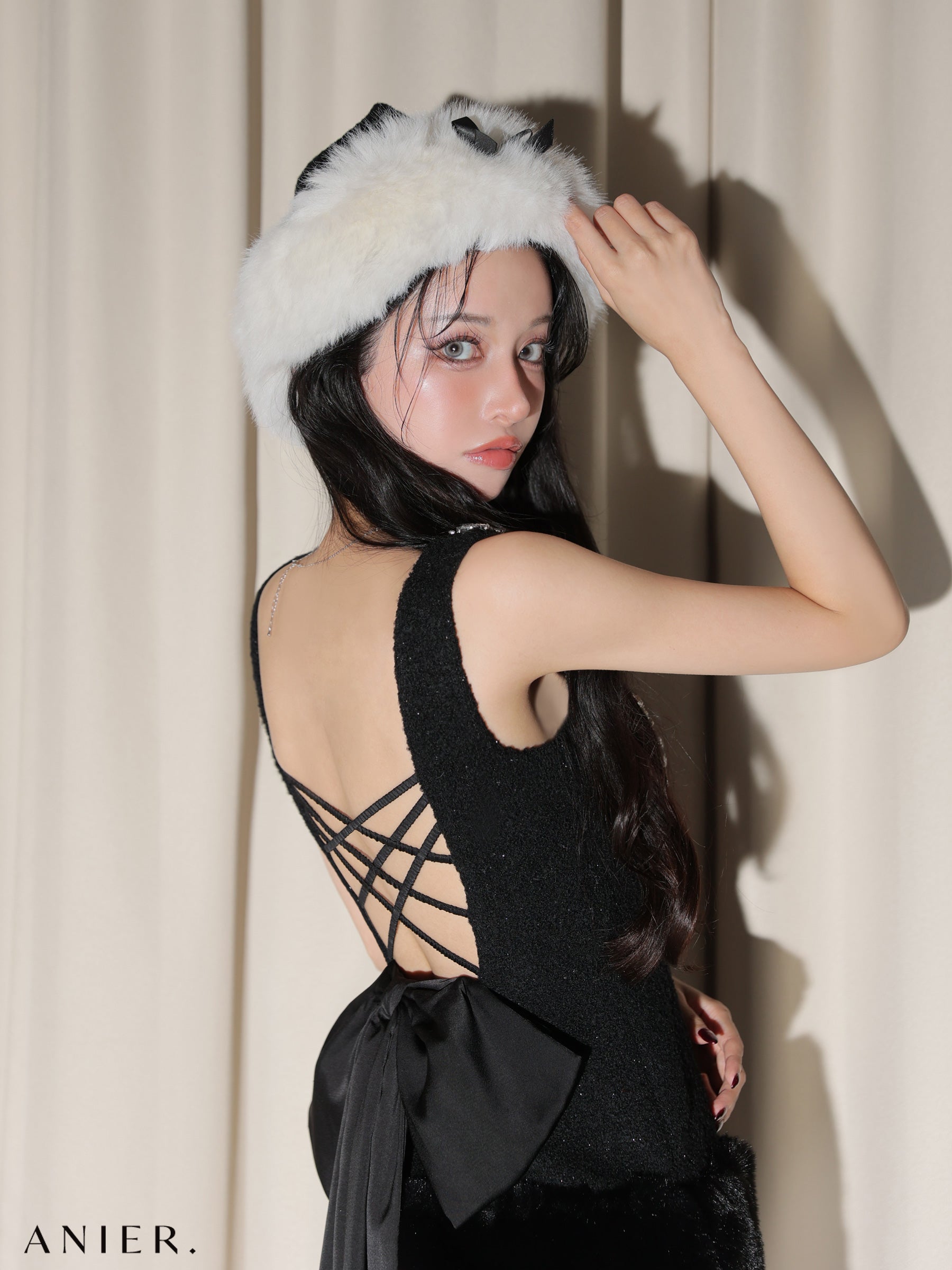 【XSサイズあり】Big Ribbon Jeweled Fur Santa (anier4610)