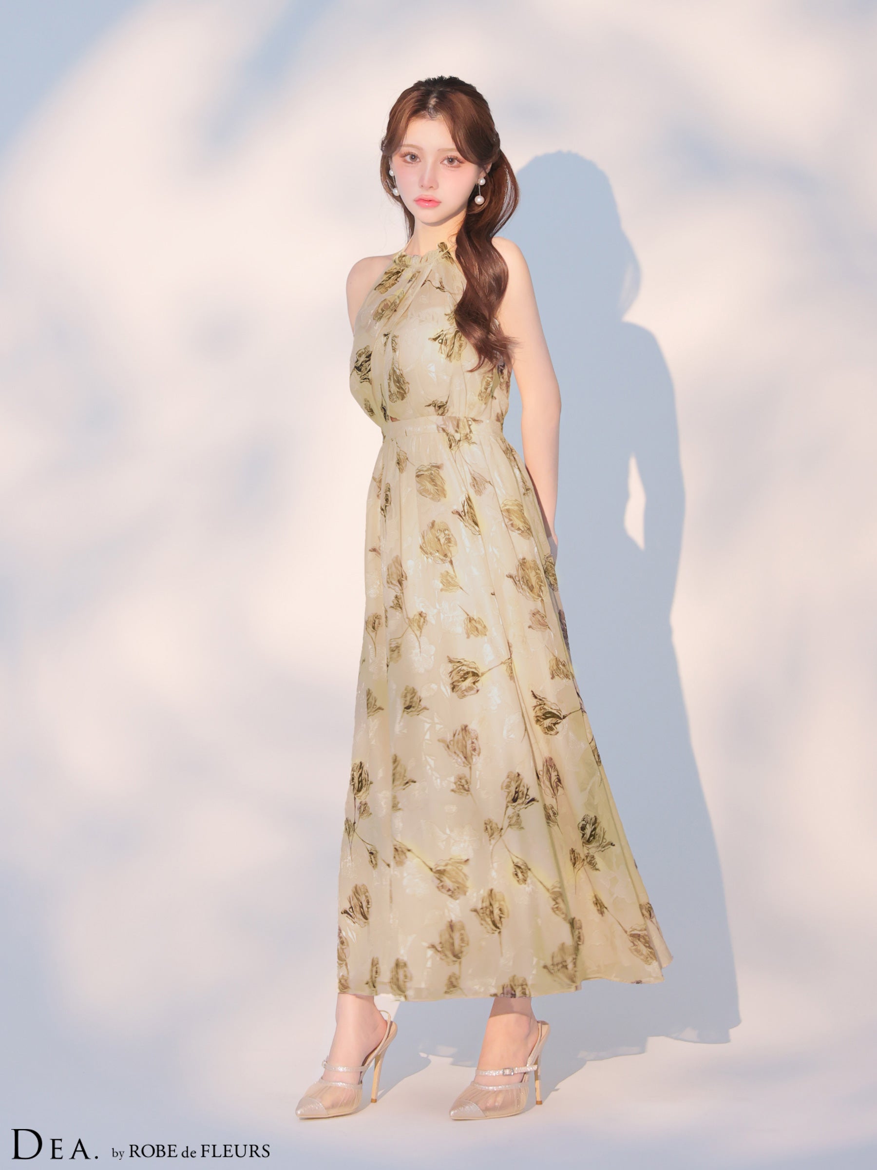 ★予約商品★【7月中旬頃入荷予定】【XS～Lサイズあり】フラワージャガードシフォンホルターネックロングキャバドレス (DE4642)