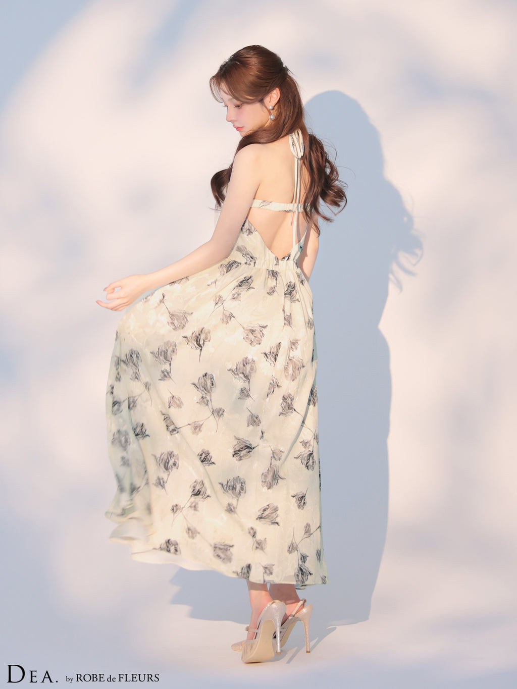 ★予約商品★【7月中旬頃入荷予定】【XS～Lサイズあり】フラワージャガードシフォンホルターネックロングキャバドレス (DE4642)