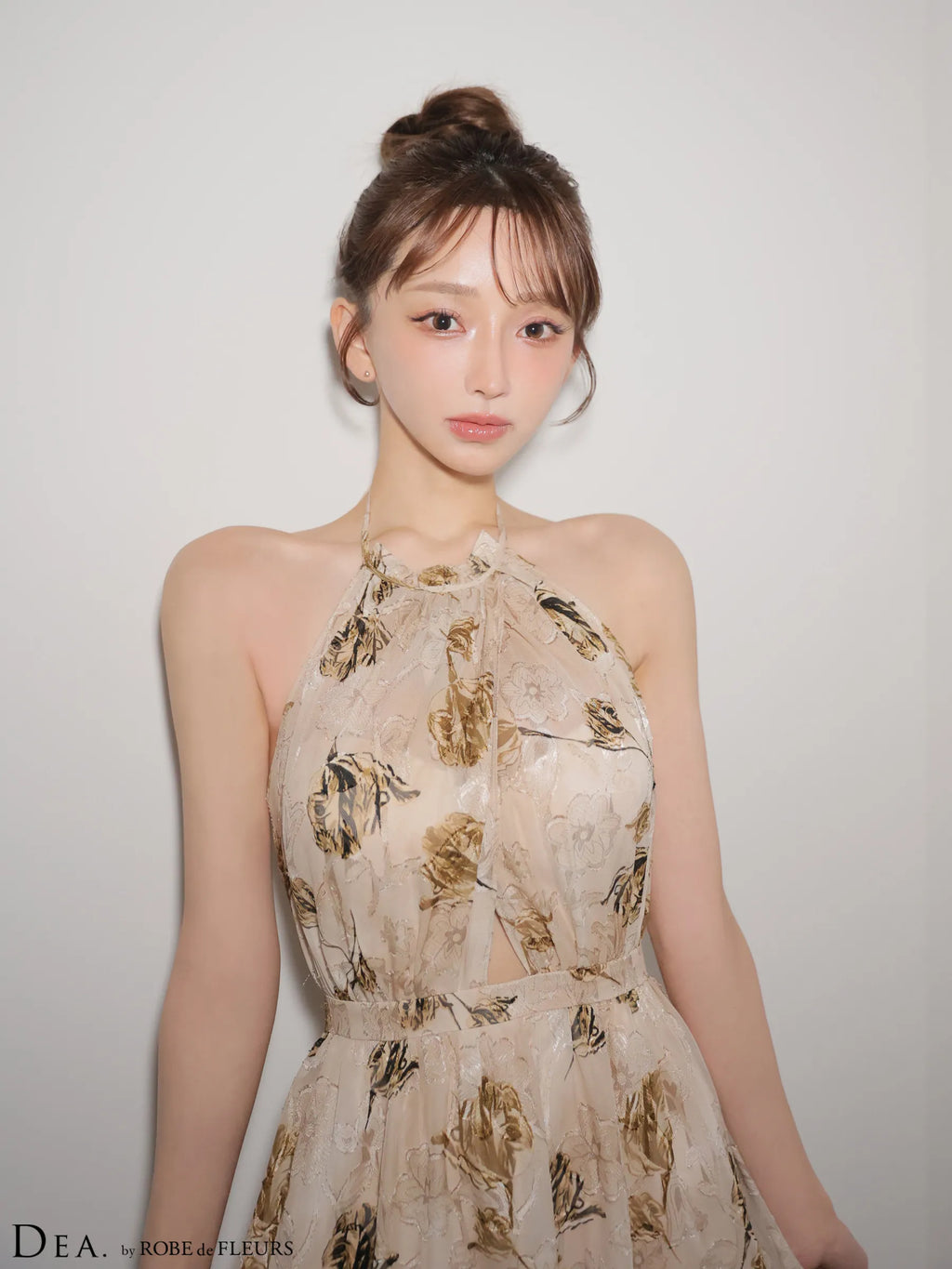 フラワージャガードシフォンホルターネックロングキャバドレス (DE4642)