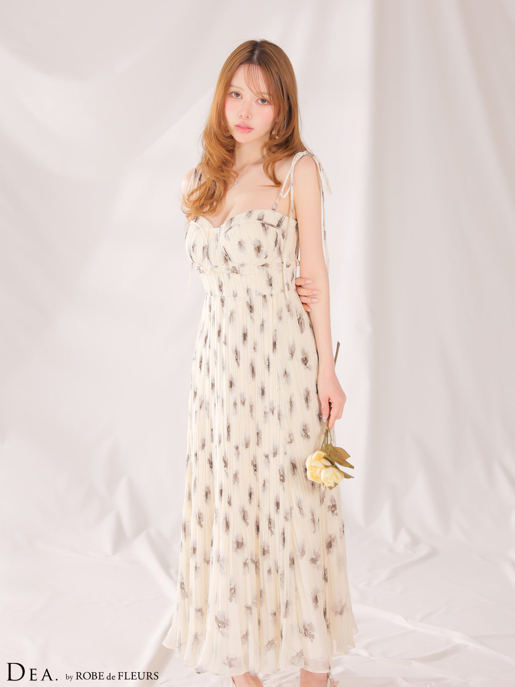 ★予約商品★【9月中旬頃入荷予定】【XS〜Lサイズあり】プリーツフラワーシフォンロングキャバドレス(DE4643)