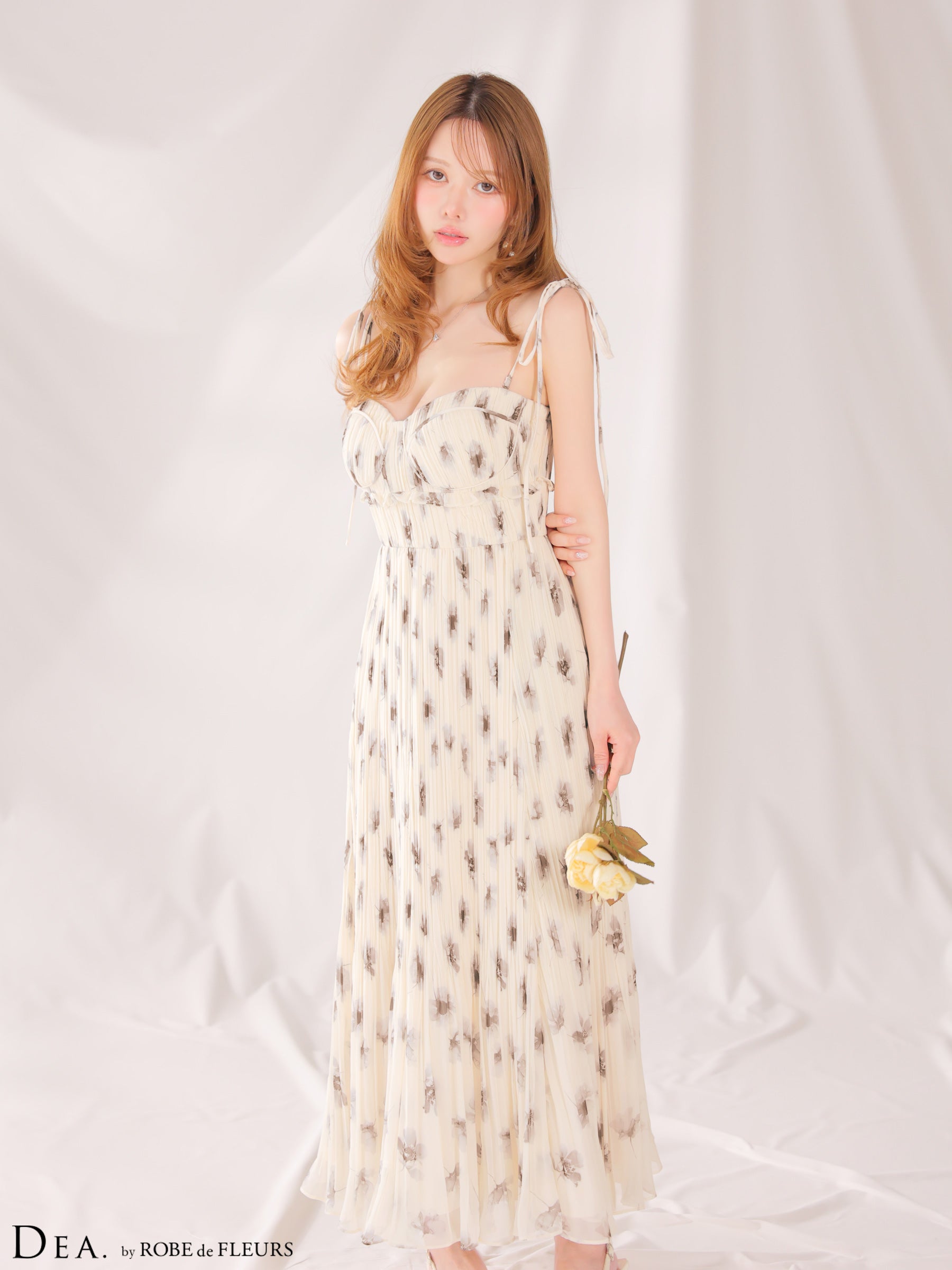 ★予約商品★【9月中旬頃入荷予定】【XS〜Lサイズあり】プリーツフラワーシフォンロングキャバドレス(DE4643)