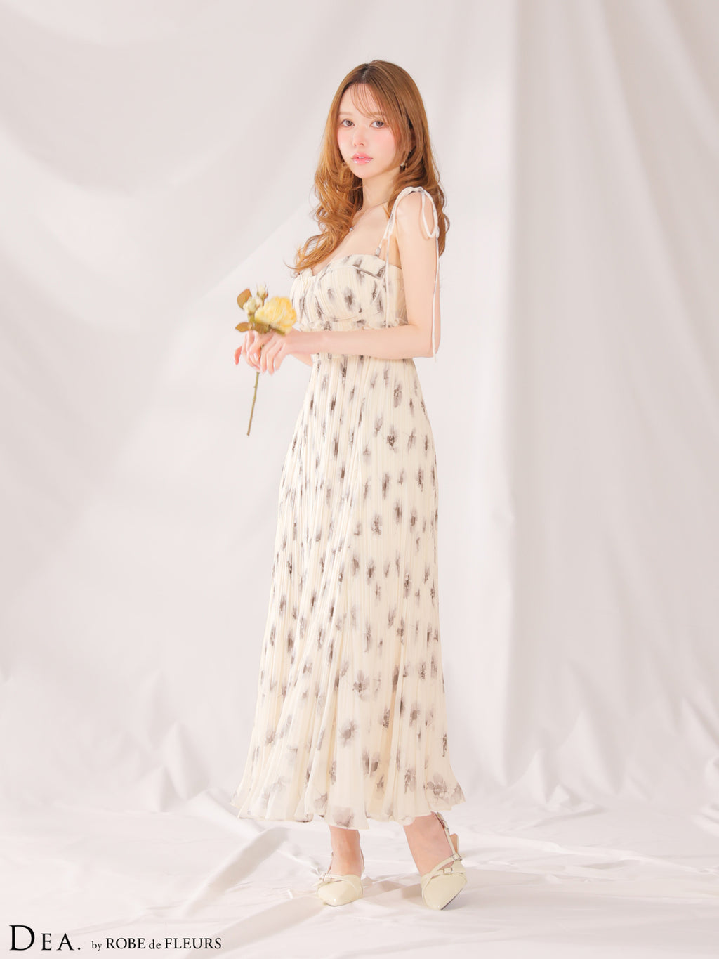 ★予約商品★【9月中旬頃入荷予定】【XS〜Lサイズあり】プリーツフラワーシフォンロングキャバドレス(DE4643)