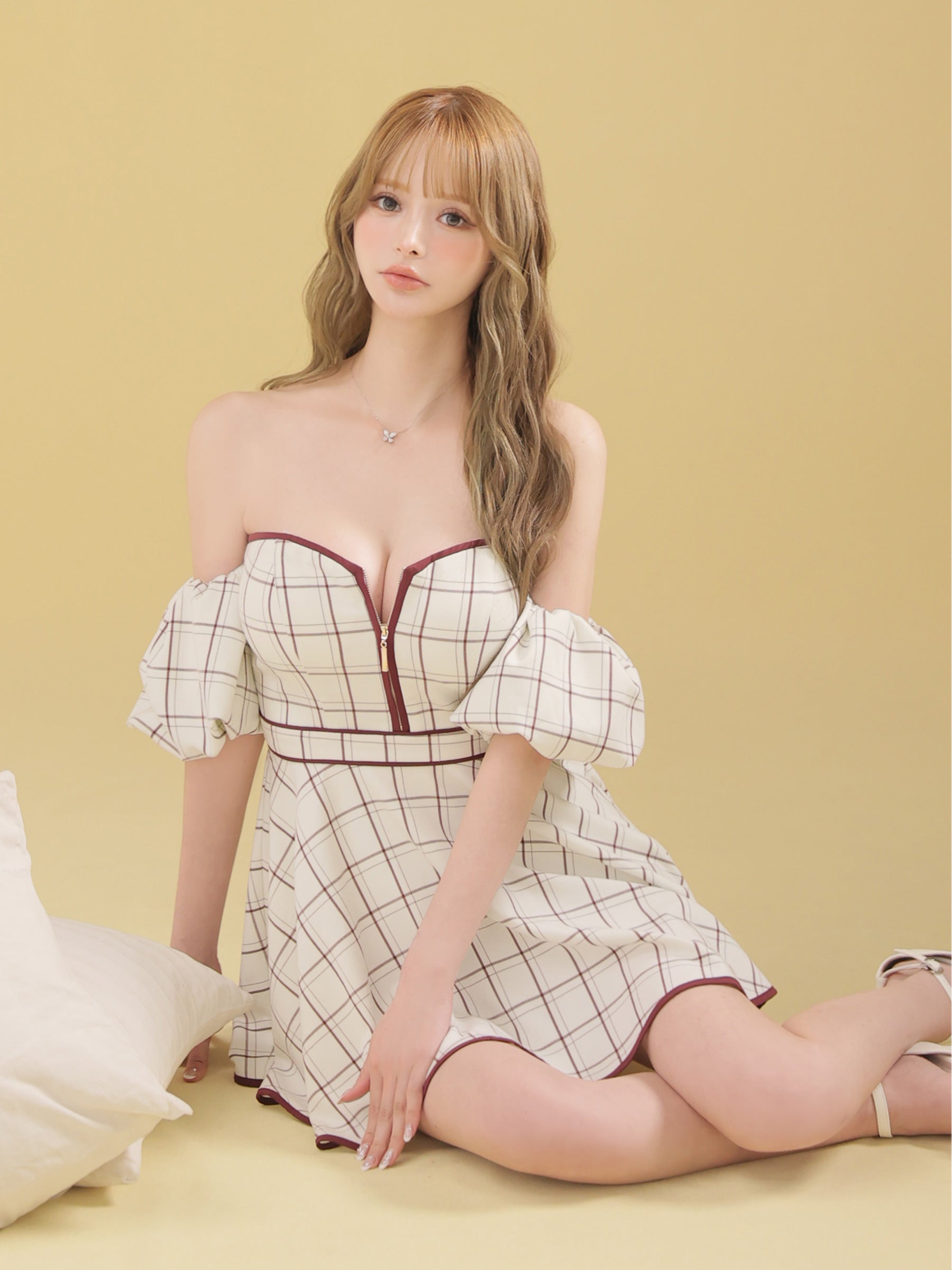 ★予約商品★【7月下旬頃入荷予定】【XS〜Lサイズあり】チェックツイルオフショルバストジップミニキャバドレス (fm4658)