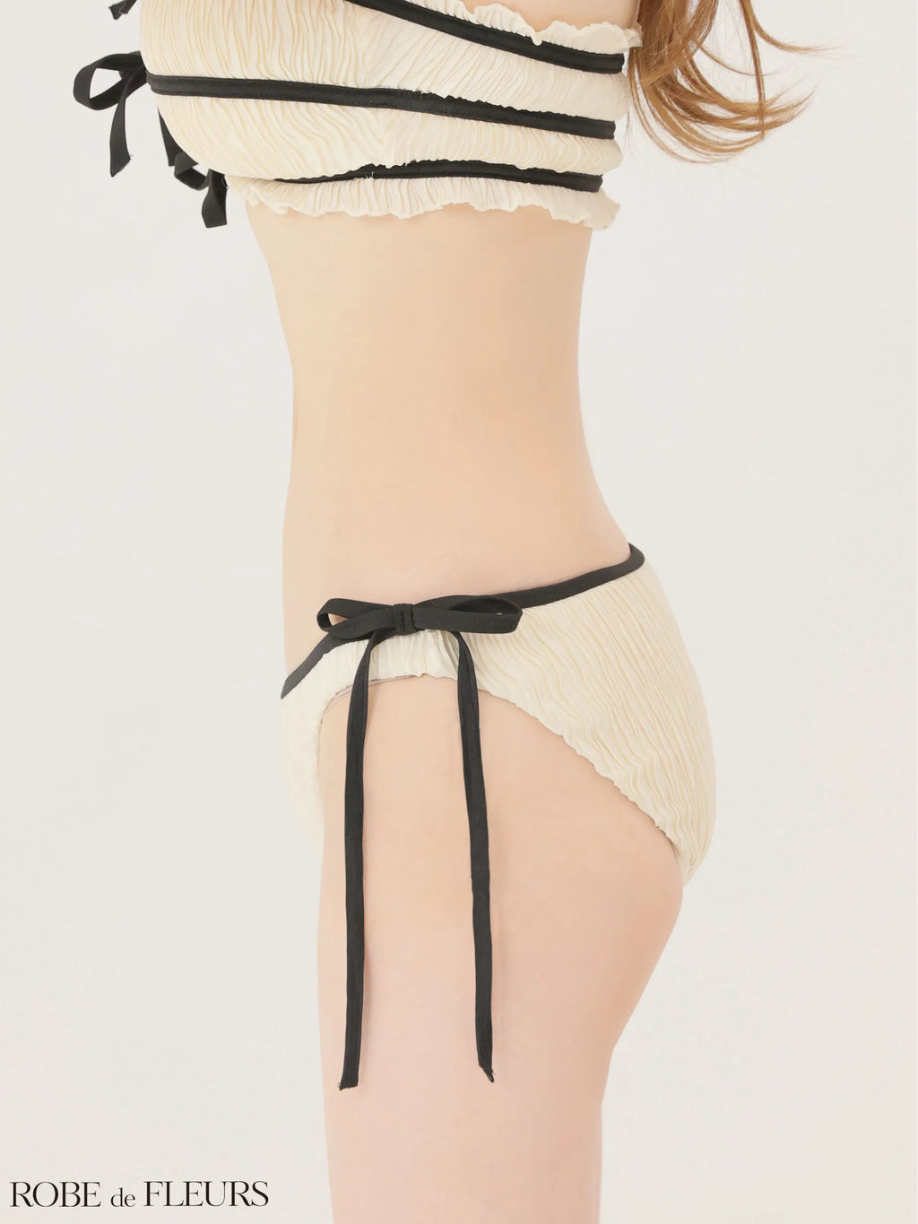 即日発送可能【水着】Noir Ribbon Frill Swimwear（fm4904）【返品不可】