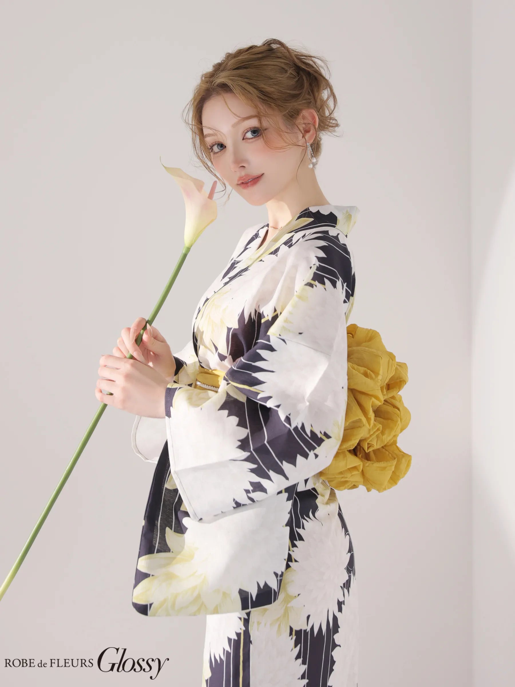 【浴衣】ROBE de FLEURS Glossy Modern Dahlia Yukata (GL5414)