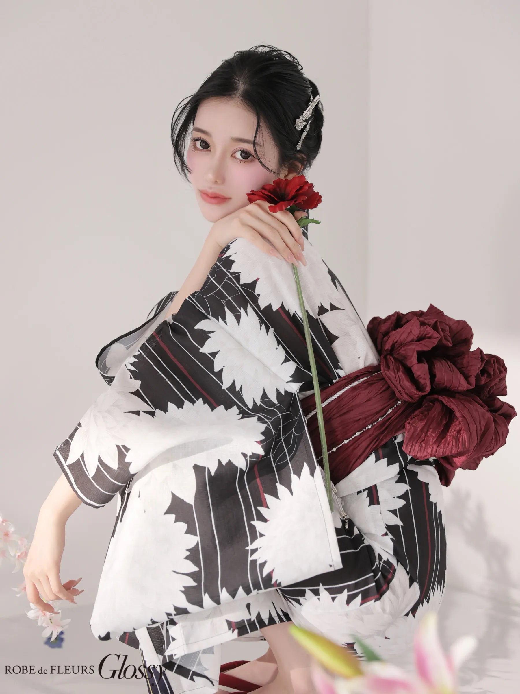 【浴衣】ROBE de FLEURS Glossy Modern Dahlia Yukata (GL5414)
