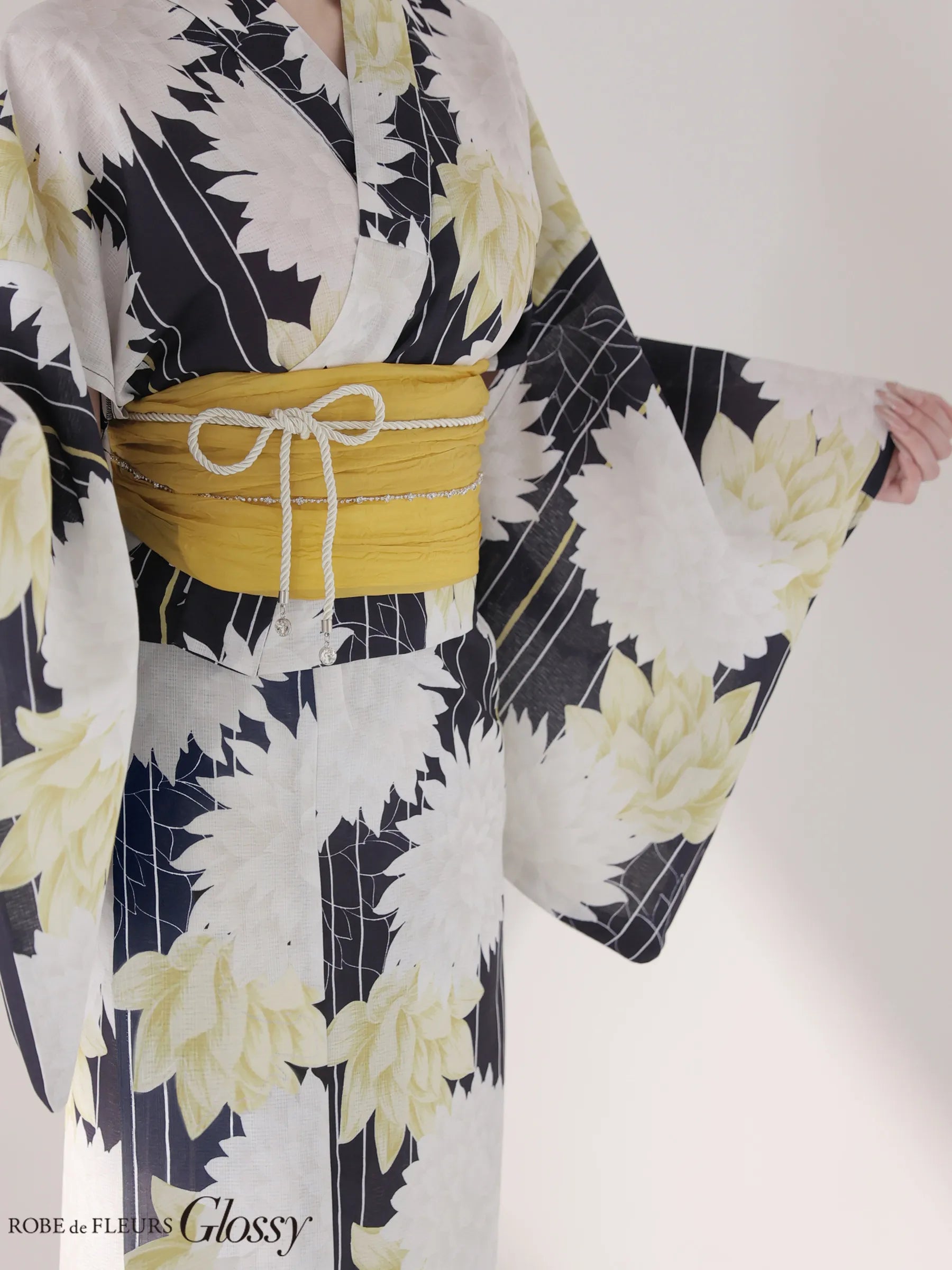 【浴衣】ROBE de FLEURS Glossy Modern Dahlia Yukata (GL5414)
