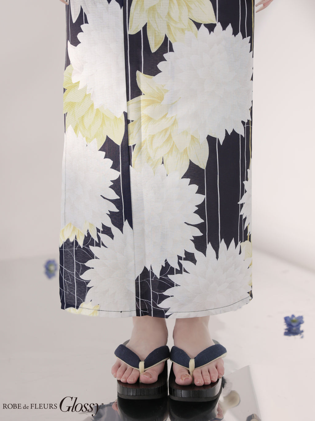 【浴衣】ROBE de FLEURS Glossy Modern Dahlia Yukata (GL5414)
