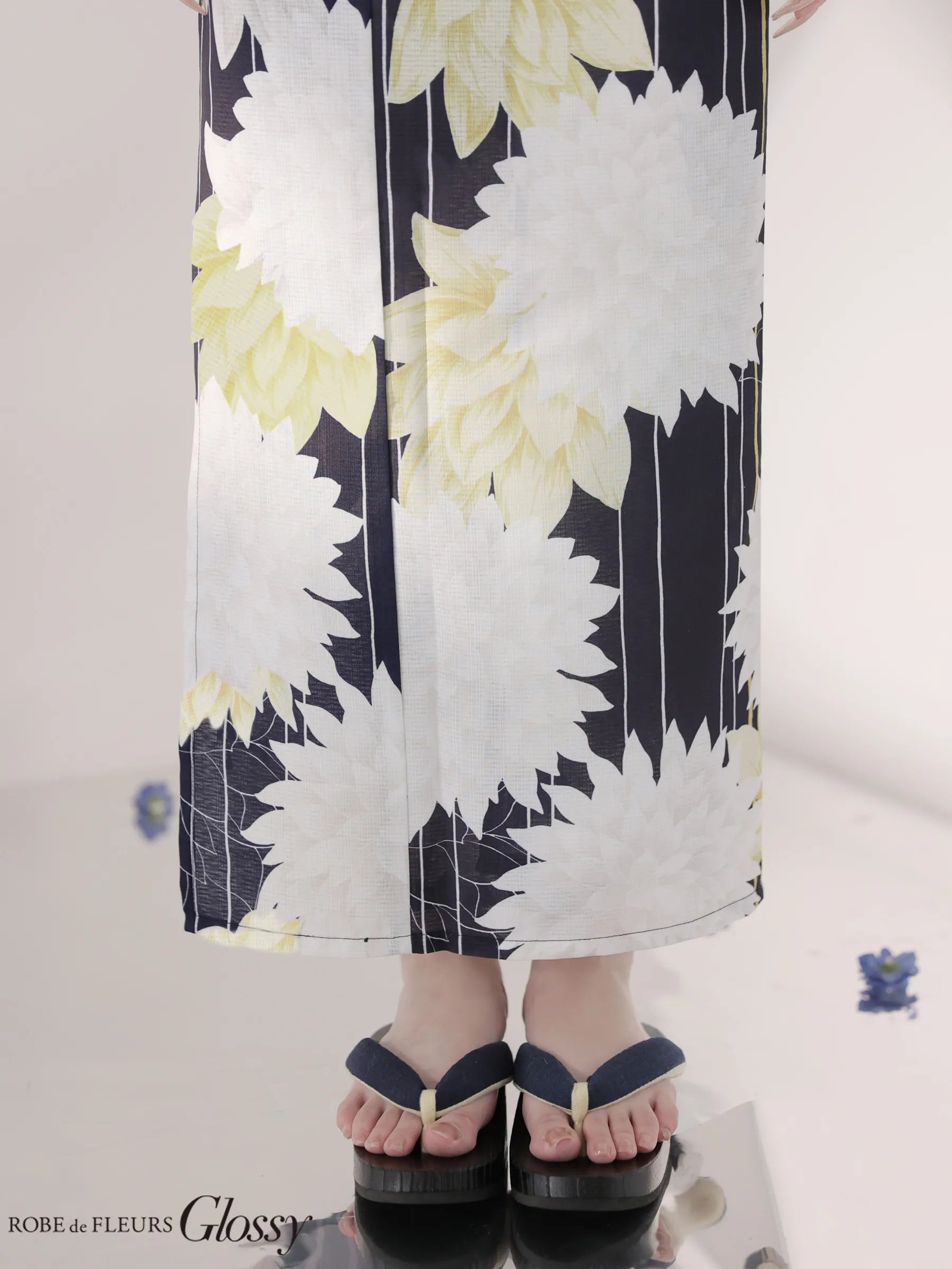【浴衣】ROBE de FLEURS Glossy Modern Dahlia Yukata (GL5414)
