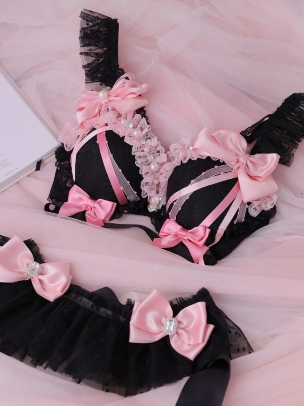Deco Lingerie 18 (DL18)