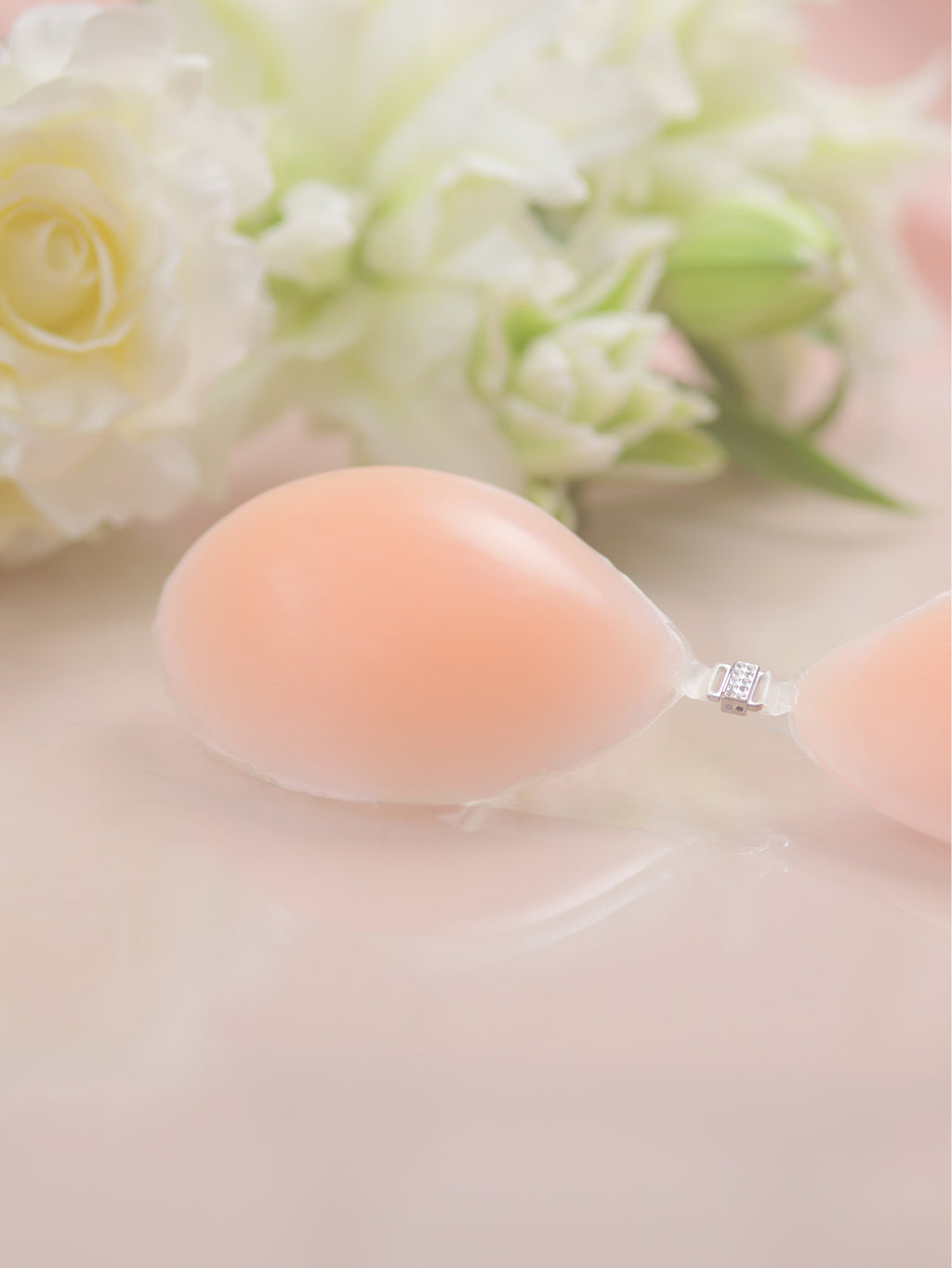 シリコンブラ-Silicone bra-まるで付けてる事を感じさせない新感覚-(RFC-N)